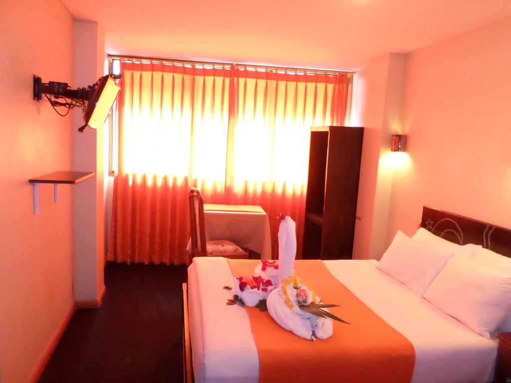 New Day Machu Picchu Hotel Aguas Calientes Bagian luar foto