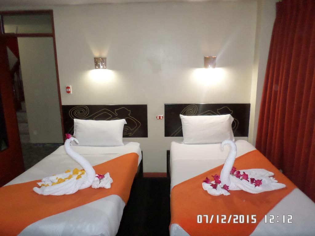 New Day Machu Picchu Hotel Aguas Calientes Bagian luar foto